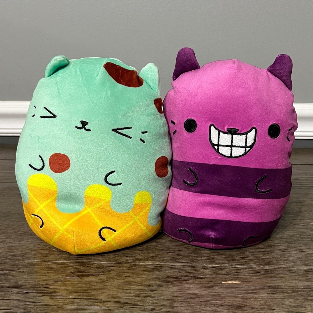 Cats vs Pickles Jumbo Plush Bundle Cheshire Cat & Mint Chippie Collectible Set